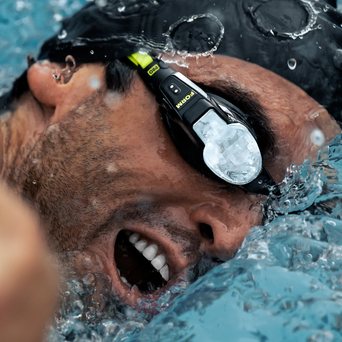 FORM Smart Swim Pro 2 Goggles (2 year local warranty)